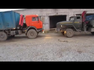 ural truck racing against kamaz